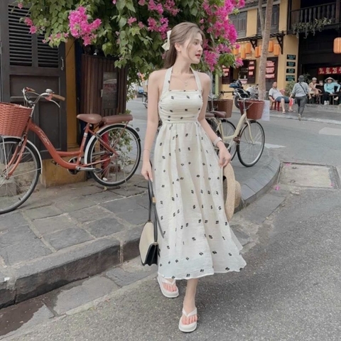 Đầm midi trắng nền hoa cổ yếm  - Freesize