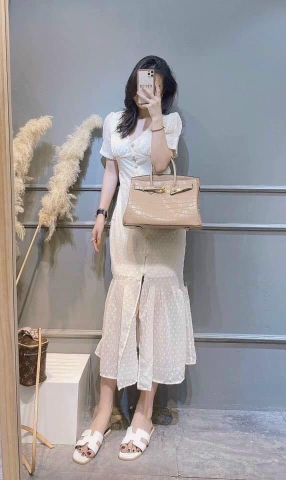 Đầm trắng ren bi đuôi cá
