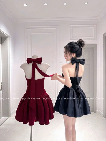 Đầm cổ yếm xòe nhún ngực