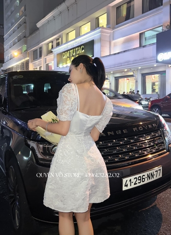 Đầm ren nơ eo viền cườm