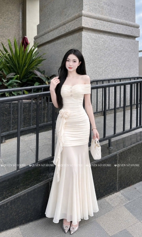 Đầm ôm body trễ vai đá ngực - Kem