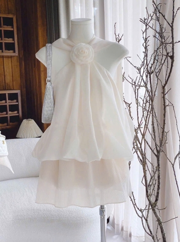 Set voan nude cổ yếm tag hoa xòe phồng