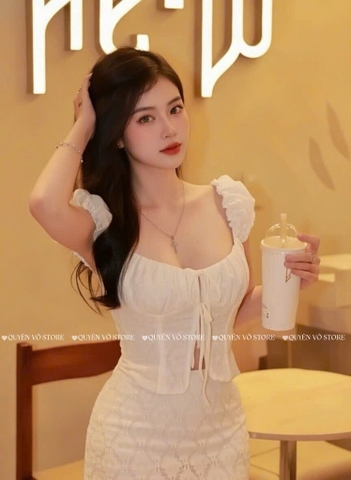 Áo ôm croptop xẻ trơn - BE