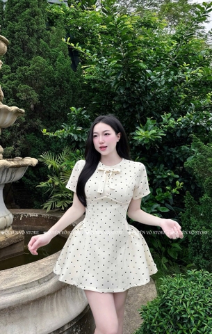 Đầm chấm bi xòe nơ cổ tròn