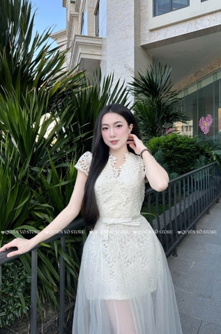Đầm ren cổ V tùng xòe