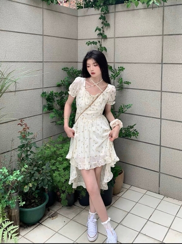 Đầm hoa cổ vuông dây chéo