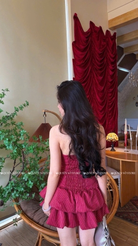 Đầm yếm kẻ sọc