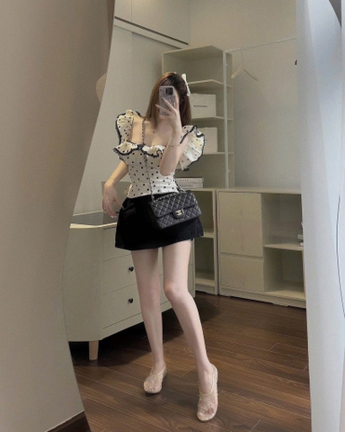Set trễ vai áo chấm bi