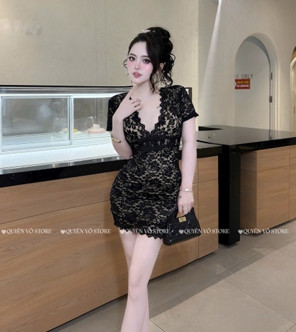 Đầm ôm body ren - Đen