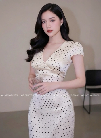 Đầm lụa cổ V - Chấm bi kem