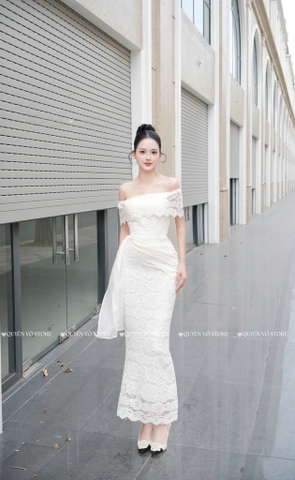 Đầm ren ôm body trễ vai