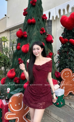 Đầm ren ôm body trễ vai - Đỏ