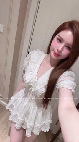 Đầm ren cổ V tiểu thư