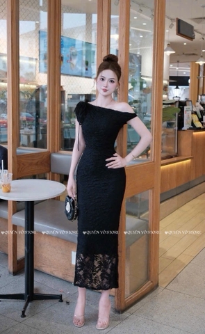 Đầm ôm body ren trễ vai - Đen