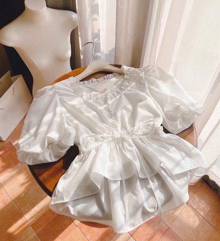 Áo trắng cổ bèo