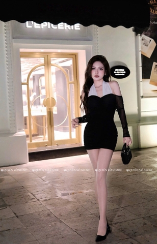 Đầm ôm body lưới phối cổ yếm