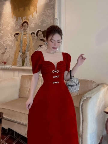 Đầm cổ vuông đính đá nơ