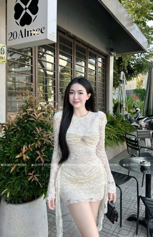Đầm ren ôm body tay dài - Kem