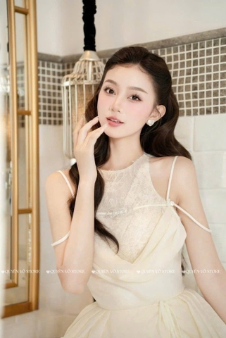 Đầm tơ dáng yếm trễ vai