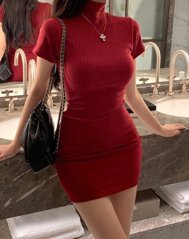 Đầm body cổ lọ - Đỏ