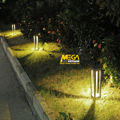 Đèn LED 4 cạnh cột nhôm đúc vuông sân vườn biệt thự cao cấp