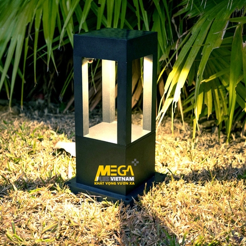Đèn LED 4 cạnh cột nhôm đúc vuông sân vườn biệt thự cao cấp