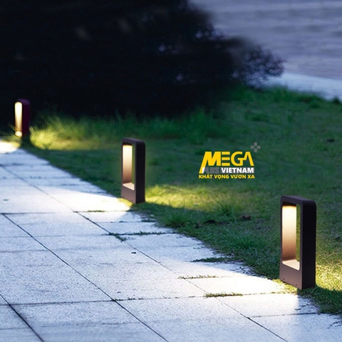 Đèn LED 2 cạnh cột nhôm đúc vuông sân vườn biệt thự, Villa cao cấp