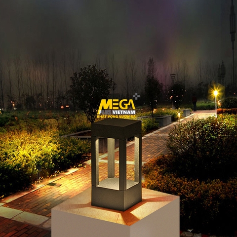 Đèn LED 4 cạnh cột nhôm đúc vuông sân vườn biệt thự cao cấp
