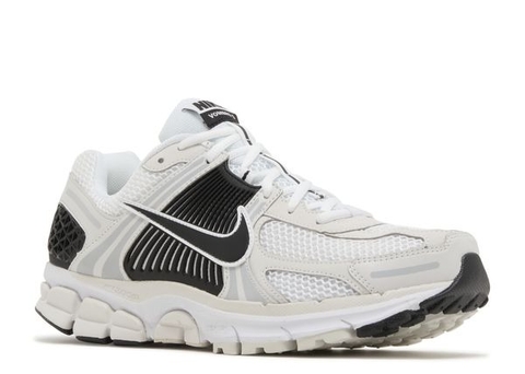 Air Zoom Vomero 5 'White Black'
