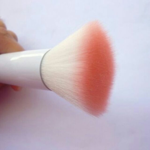 Cọ Flat top Wet n Wild