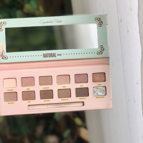 Bảng mắt OKALAN NATURAL (hàng lỗi thanh lý)