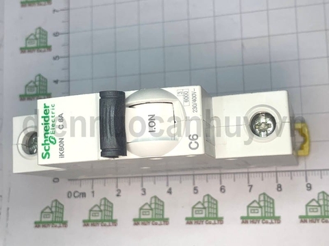 aptomat đơn 1P6A Schneider