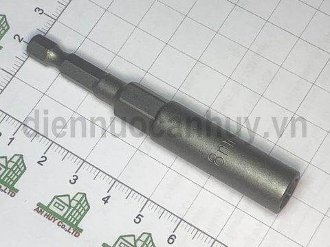Chụp vặn bulong M8 lòng sâu 3 cm chuôi bắt vít
