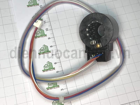 Cuộn coil van điện từ điều hòa Daikin R32 rắc trắng đóng hộp dây trong suốt dài 50cm