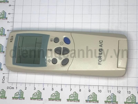 Điều khiển LG mở nắp viền xanh xám