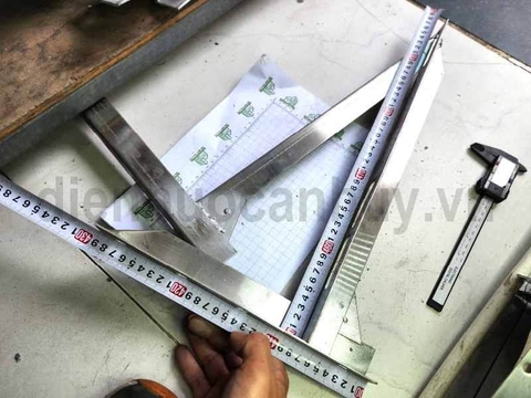 Giá điều hòa Inox 18000 PTU