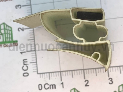 Gioăng tủ lạnh có nam châm kiểu bắt vít loại dầy 7mm dài 2 m