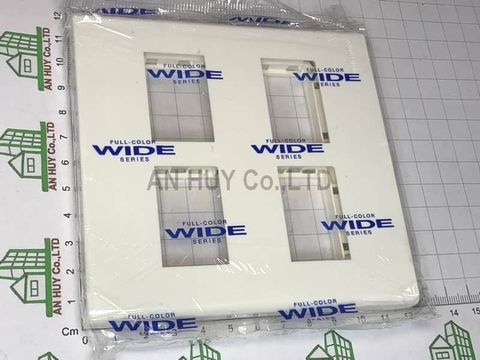 Mặt dùng cho 4 thiết bị Panasonic WEV 68040SW (hộp 10 cái)