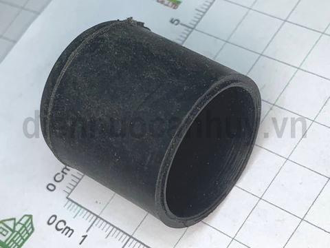Nút nhựa bịt ngoài chân bàn tròn An Huy phi 25mm (Màu đen). Nắp bịt đầu ống thép giúp bảo vệ sàn nhà và chống trượt hiệu quả