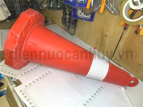 Cọc tiêu giao thông