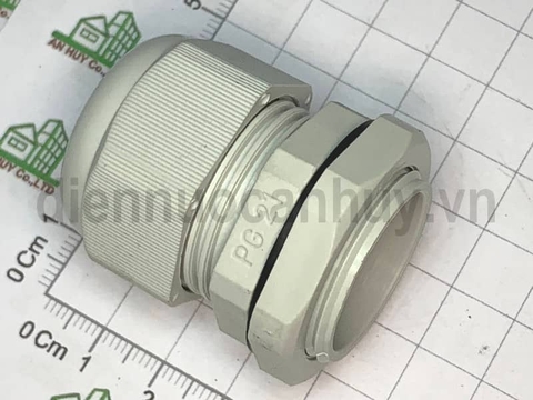 Ốc siết cáp PG21