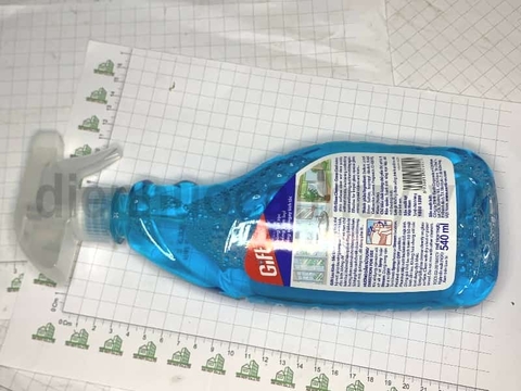 Gift Nước lau kính hương biển 540ml