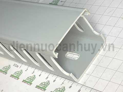 Máng tủ điện 45x45 dài 1. 7 mét