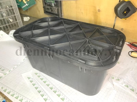 Hộp đồng hồ nước nhựa đen MD