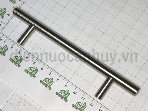 Tay nắm đũa inox 201 đặc phi 10 dài 15cm lỗ vít 96 mm