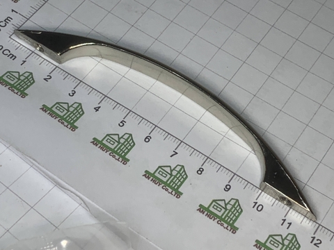 Tay nám tủ chữ C đầu nhọn lỗ 95mm