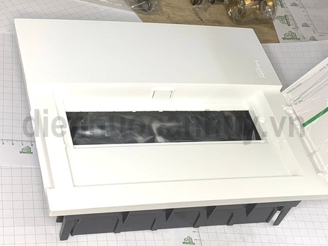 Tủ điện âm tường cửa trơn Schneider 12 module MIP22112