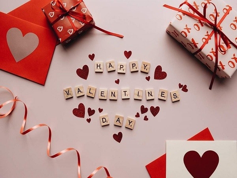 Top 7 món quà tặng Valentine 14/2 cho người yêu cực ý nghĩa