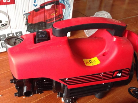 Máy rửa xe mini F09 Máy rửa xe mini F09