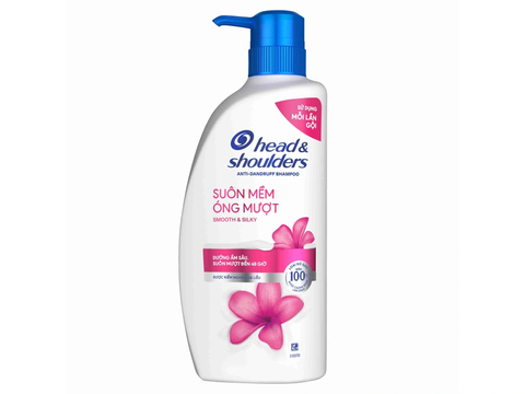 Head & Shoulders Smooth & Silky Anti-Dandruff Shampoo - 625ML